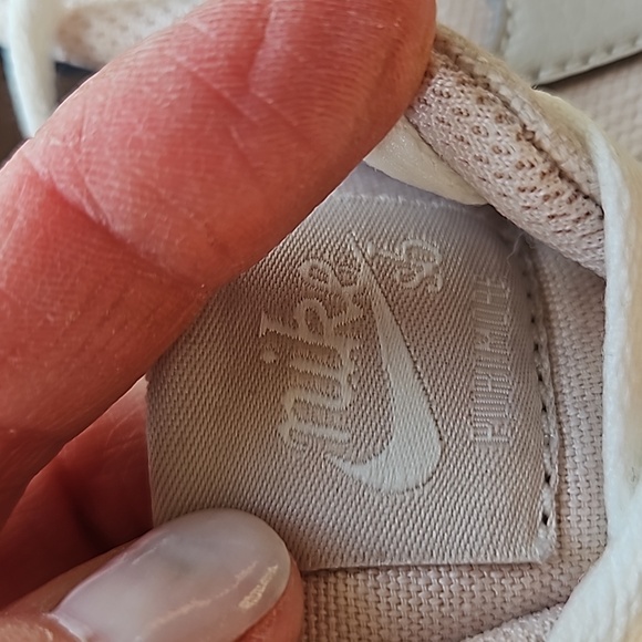NIKE Stefan Janoski Skateboarding Shoe - Picture 6 of 7